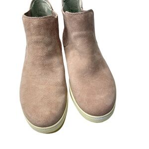 Aureus Dusty Pink Suede Chelsea Bootie 9 New